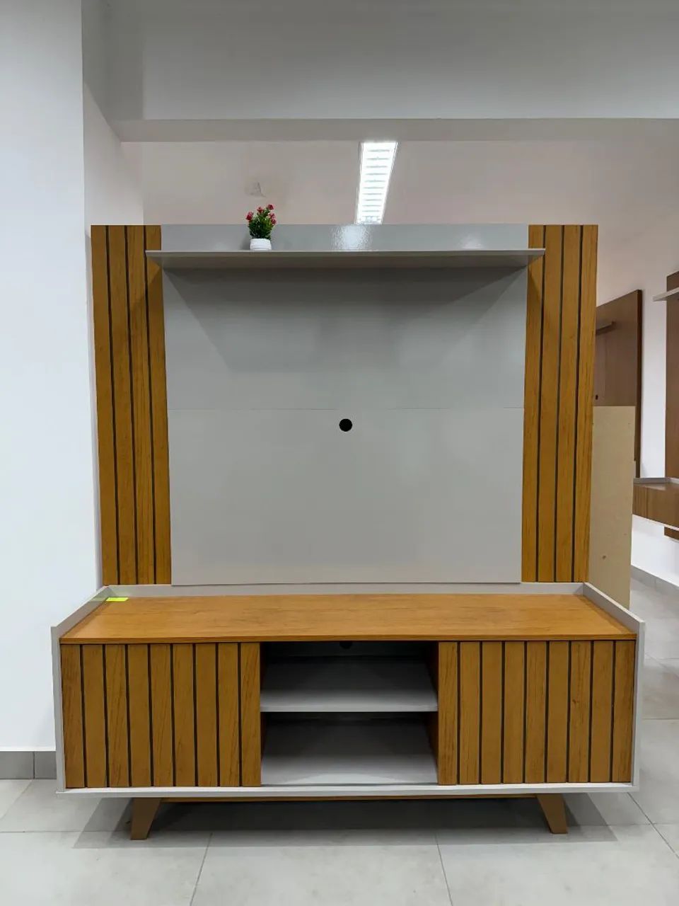 Conjunto de rack e painel 