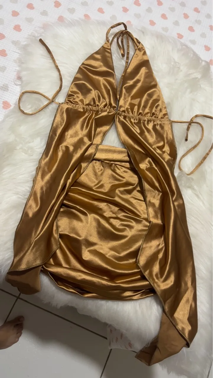 Conjunto dourado lindo!