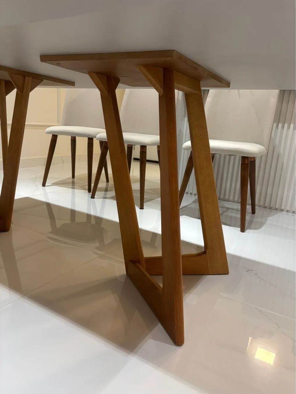 Mesa de Janta 1,00 X 1,80 com 6 cadeiras  - Foto 5