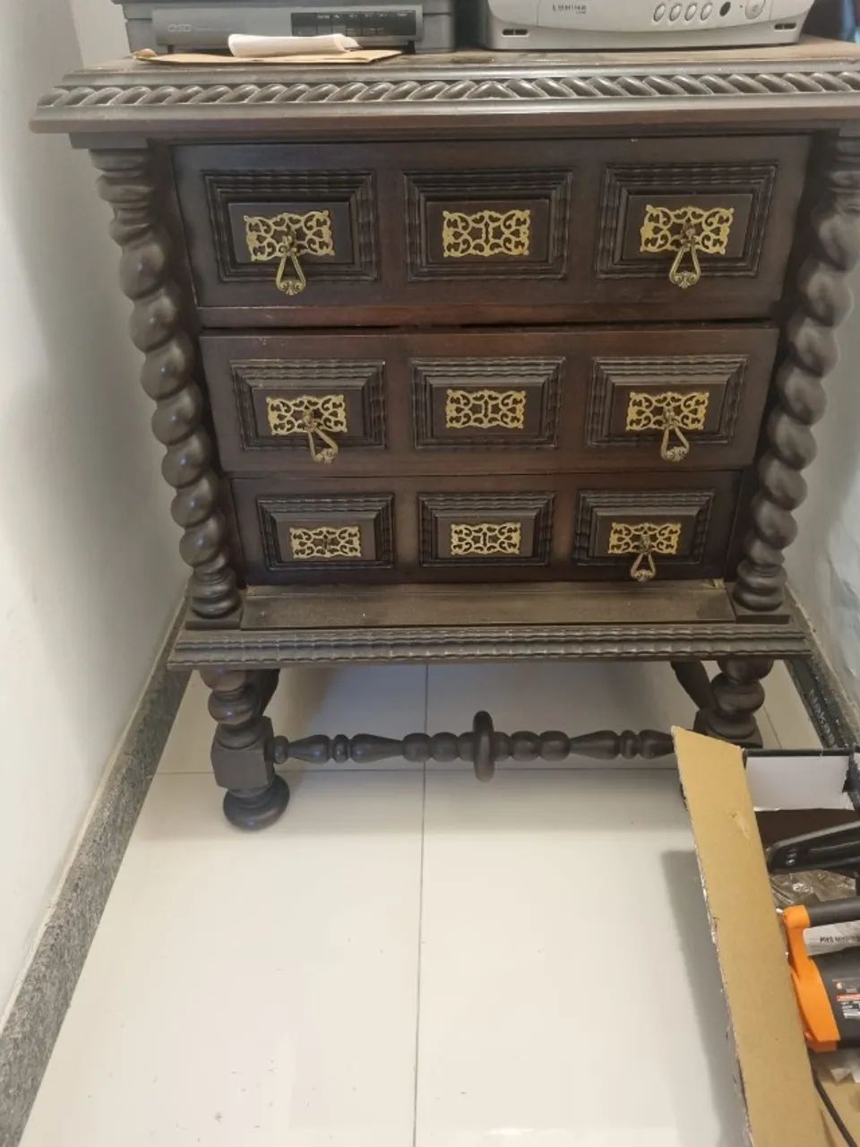 Cômoda Antiga - Madeira Maciça64289078701570120