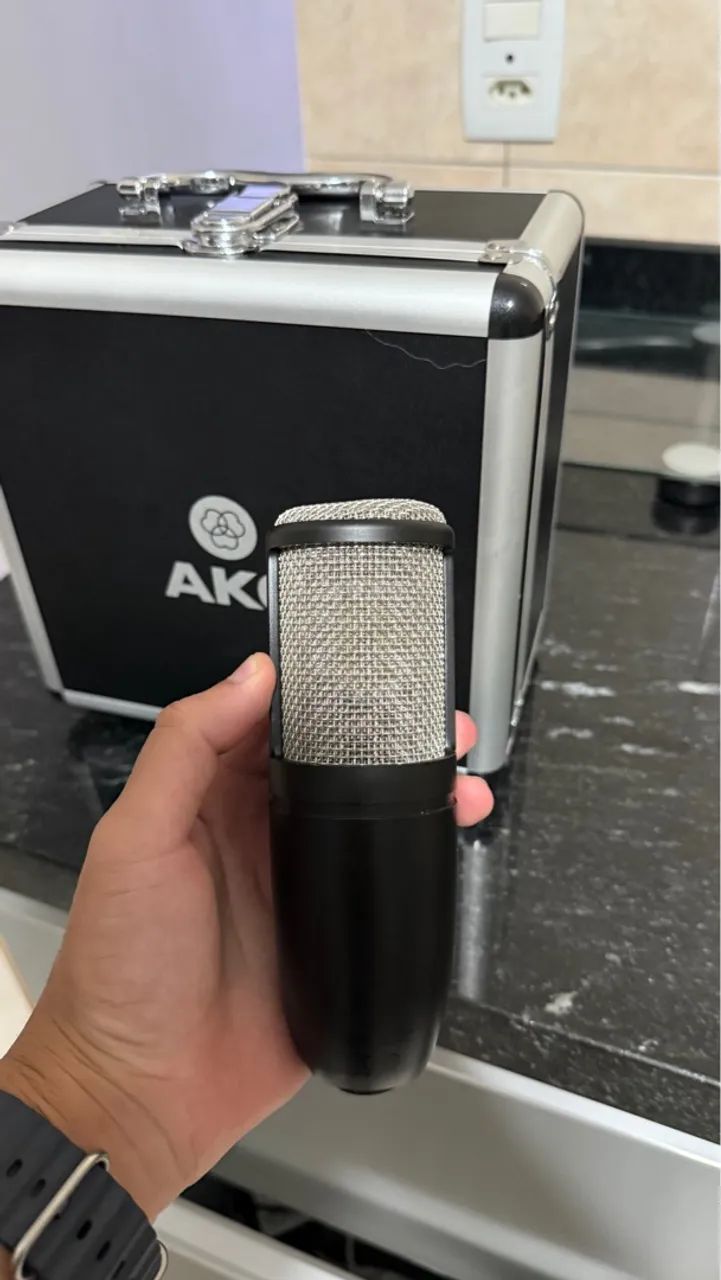 MICROFONE AKG P220 - Foto 4