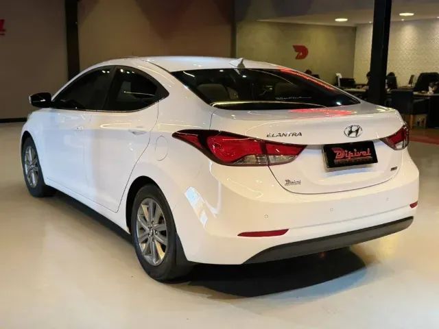 HYUNDAI ELANTRA GLS 1.6 2015 AT COM TETO - Foto 5
