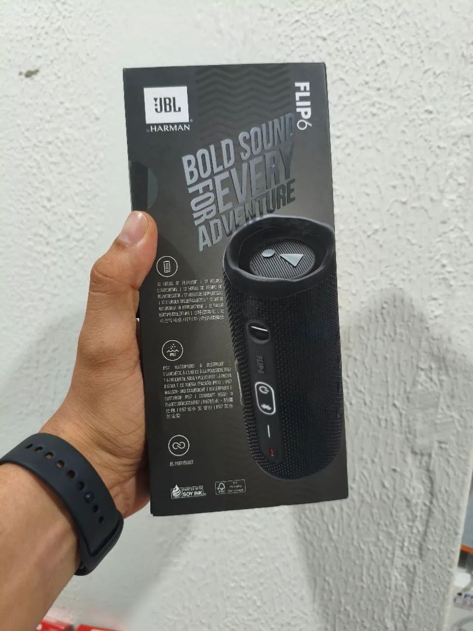 Caixa de Som JBL Flip 6 - Impermeável e Potente - Foto 2