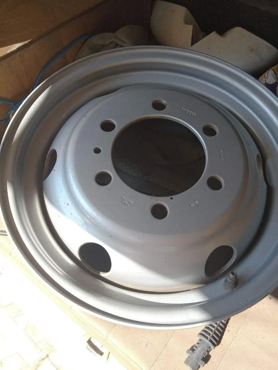 Roda nova Iveco aro16 modelo 35s14