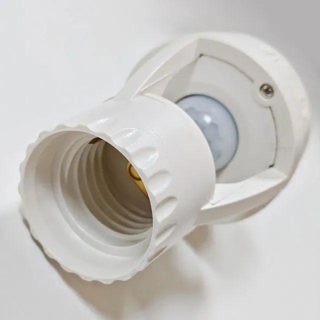 Sensor Presença C/ Fotocélula Para Lâmpada Soquete E27 - Foto 5