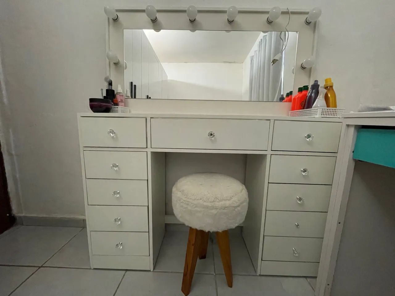 Penteadeira com Espelho e Luzes