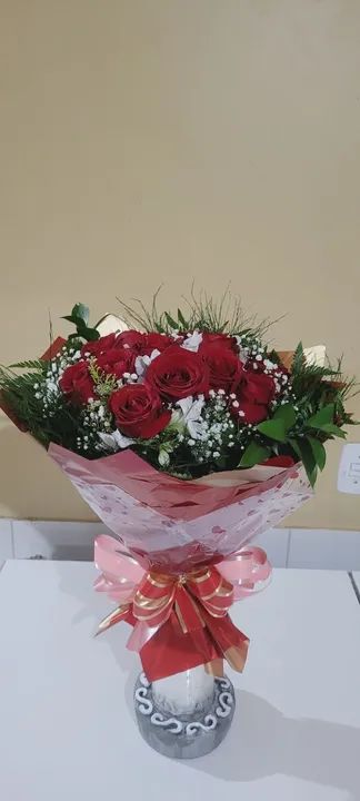 Promoção buquê com 12 rosas vermelhas naturais 