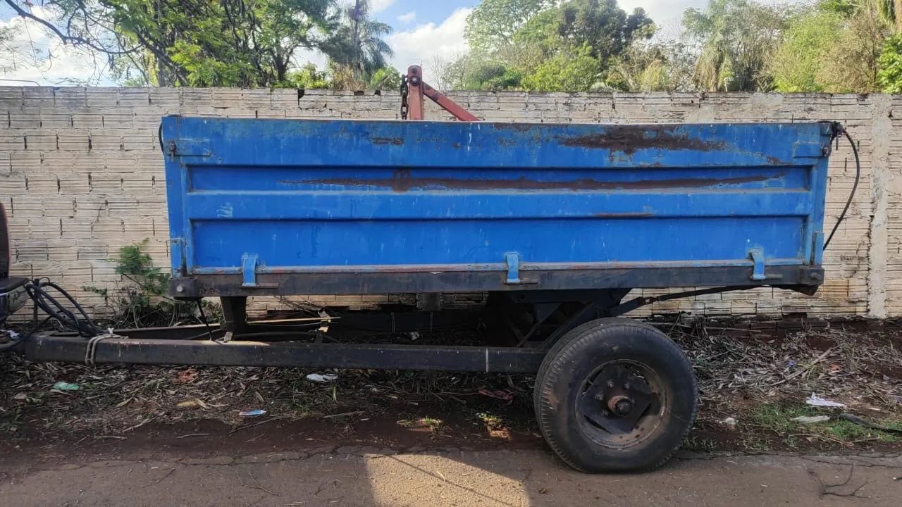 Carreta basculante para trator