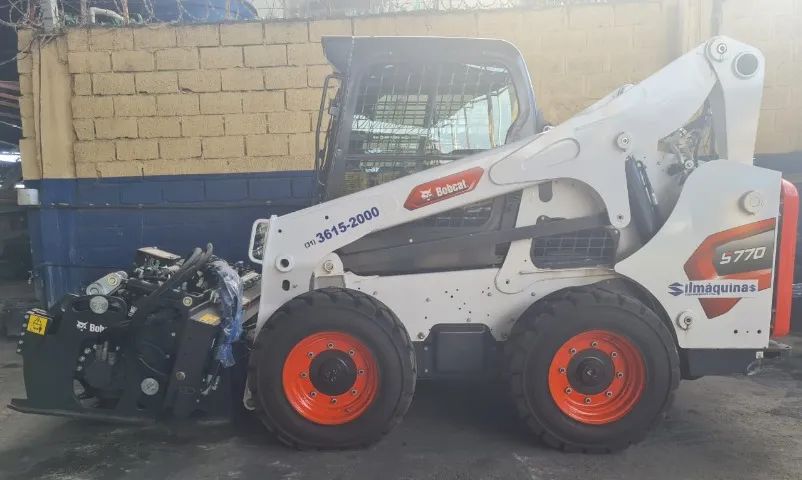 Bobcat Mod. S770 Com Fresa De 1,20 M Para Locação Imediata