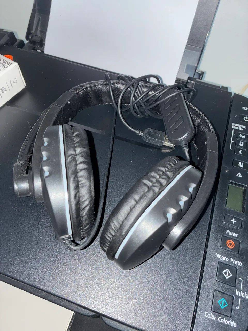 Conjunto de Headphone e Mouse sem fio modelo Ergonômico luminoso RGB  - Foto 2