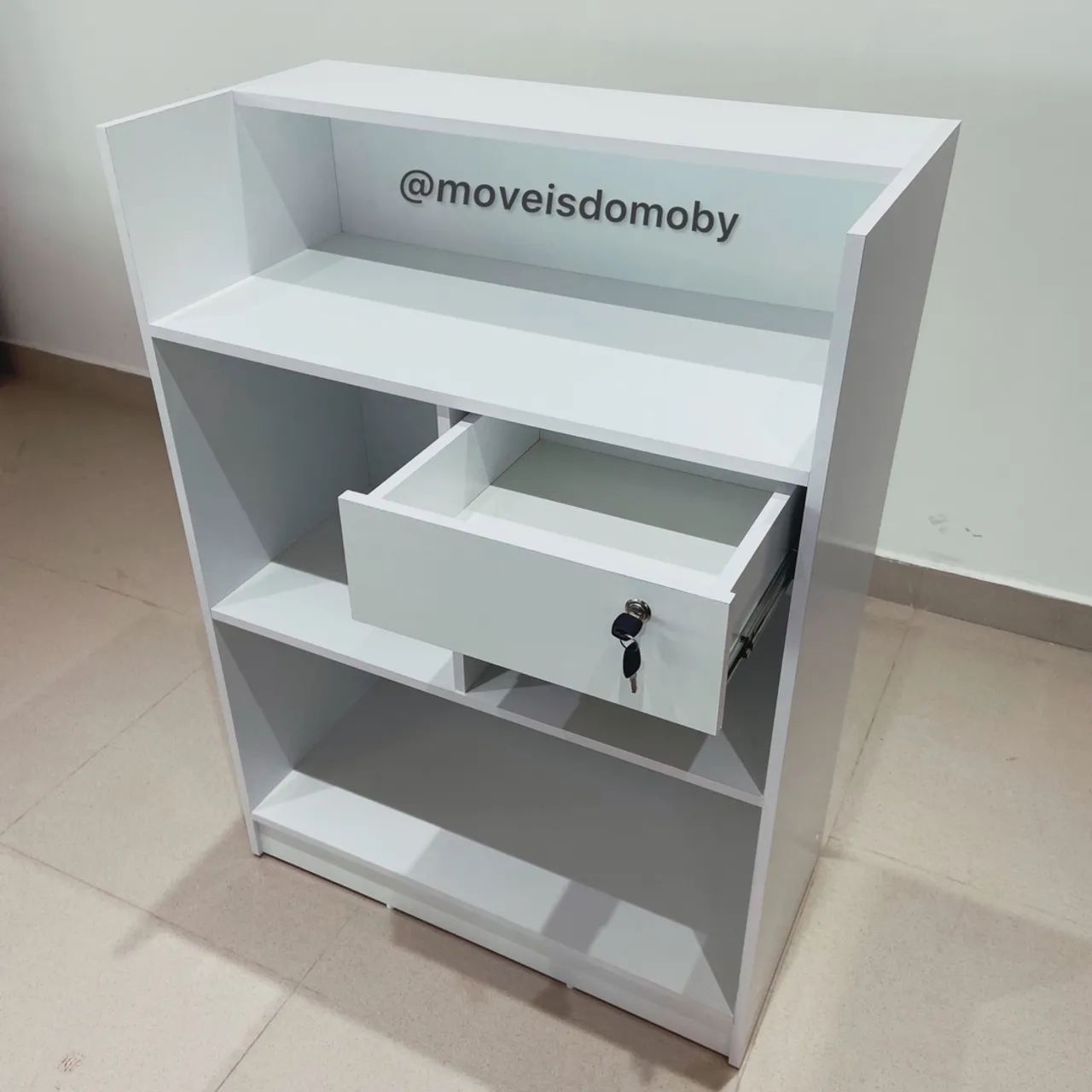 Balcão em MDF Branco com Gaveta para caixa ou recepção 