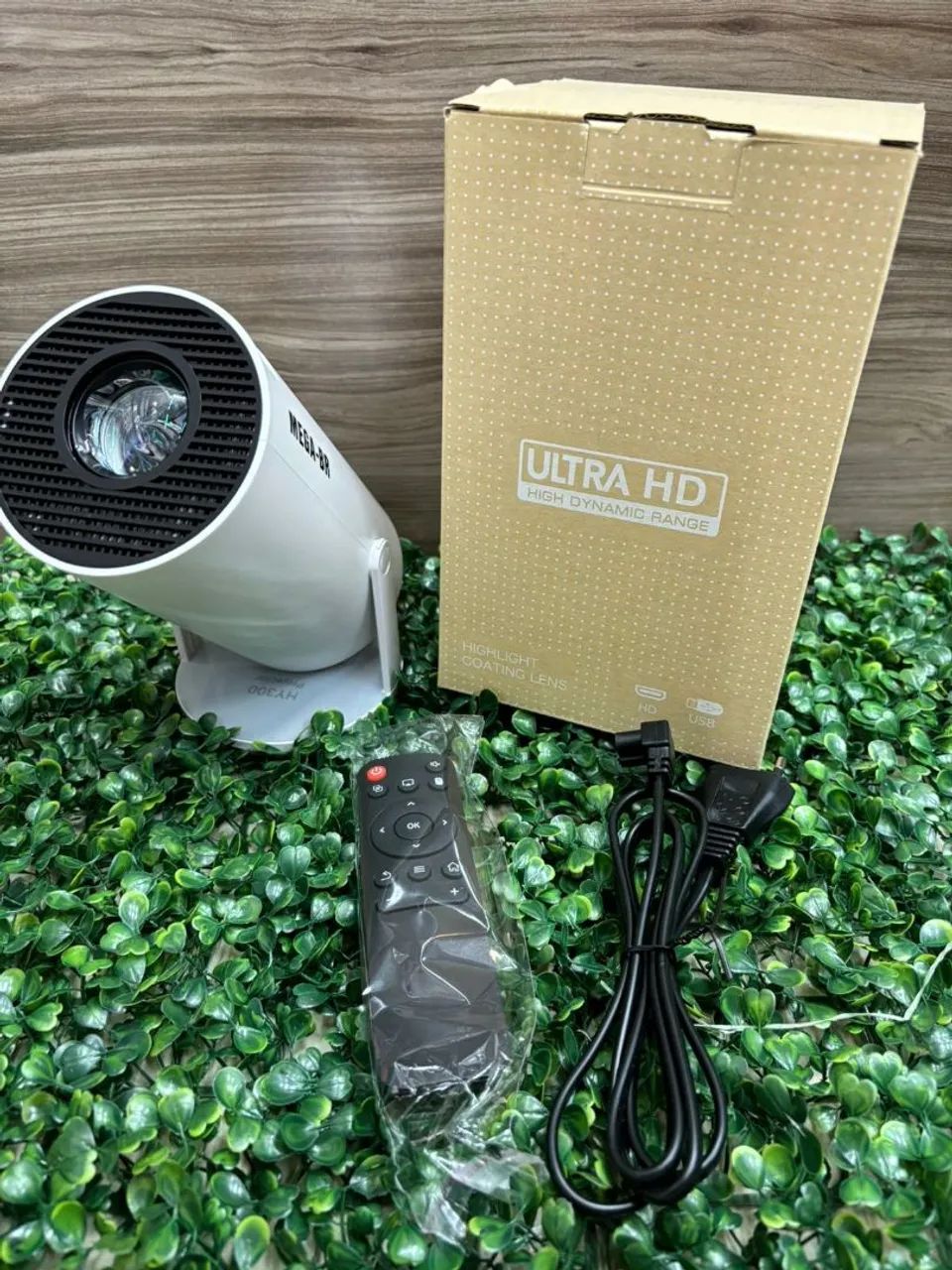 Projetor Portátil Ultra HD com Alta Qualidade de Imagem
