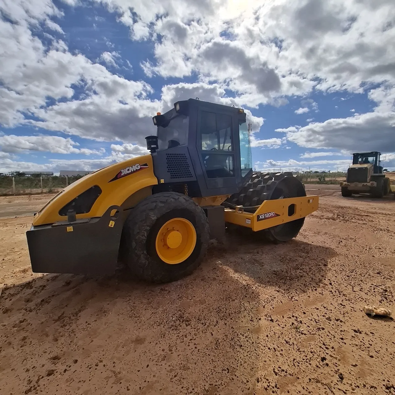 Rolo compactador XCMG 120PD 2012