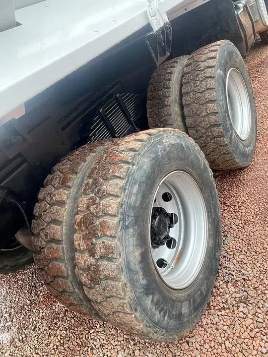 Vw 31.330 Caçamba 6x4 Ano 2015<br> - Foto 5