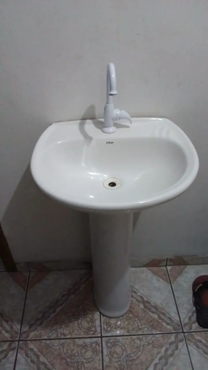 LAVATÓRIO COM COLUNA64842057396739120