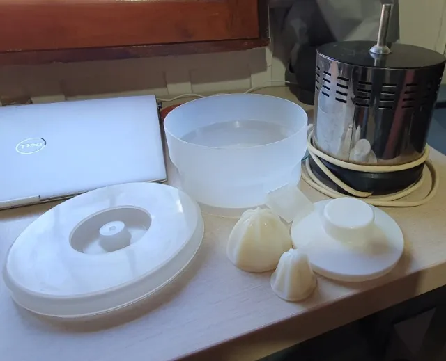 Vendo espremedor de laranjas industrial