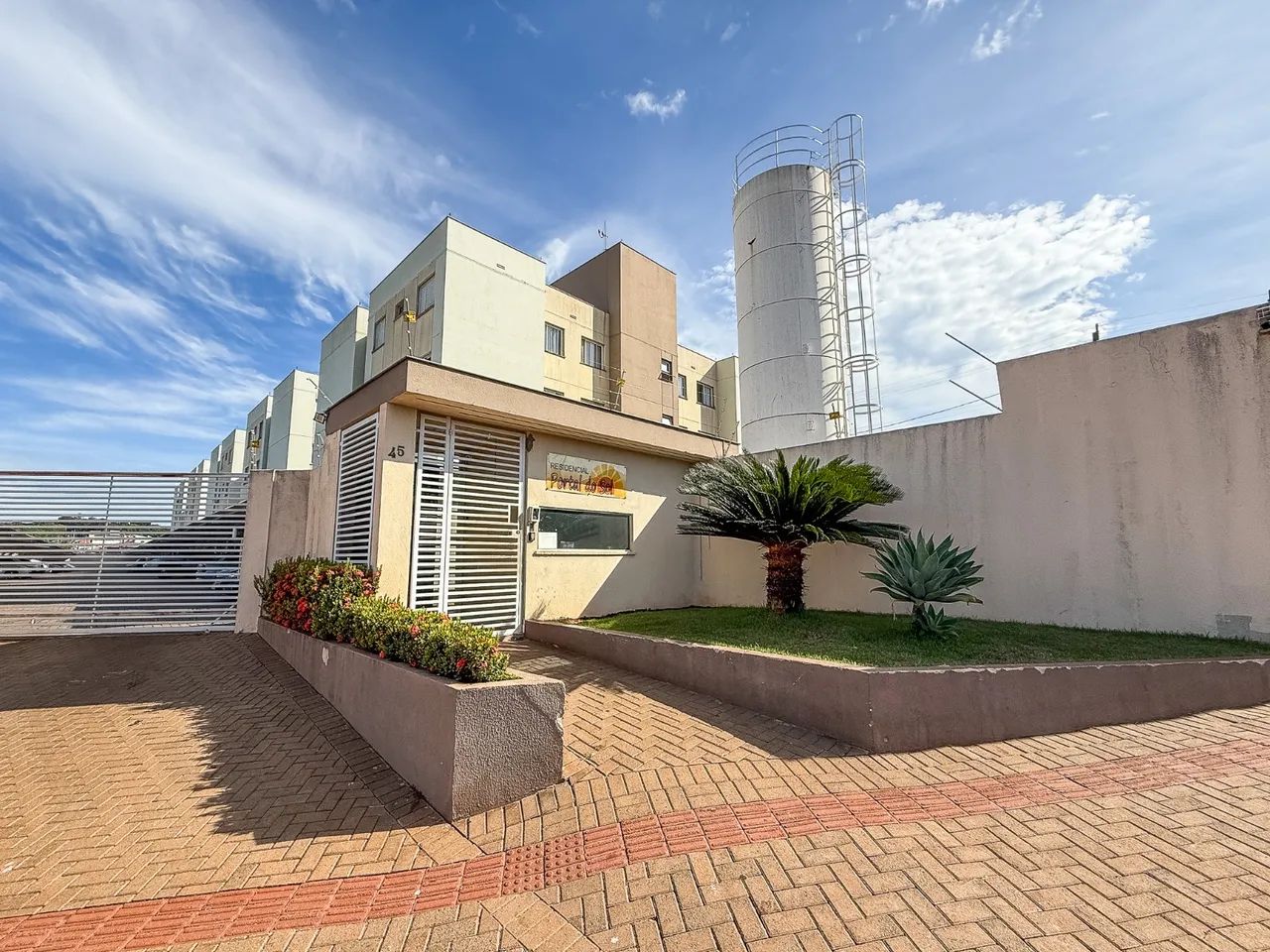Apartamento com 3 quartos no residencial Portal do Sol - Londrina-PR. - Foto 2