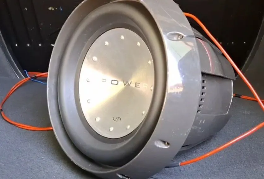Subwoofer fosgate t2 12 pol