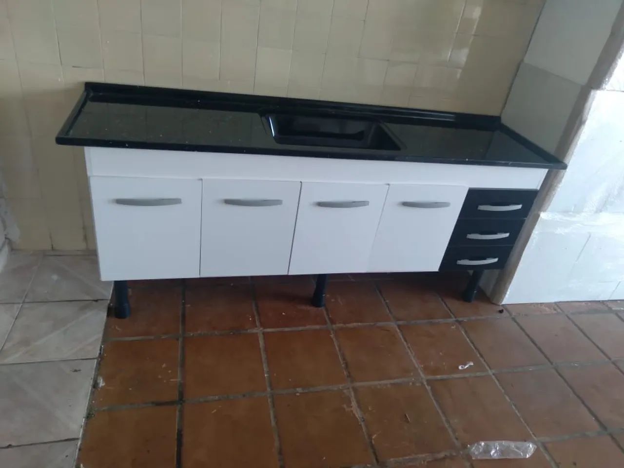 Gabinete E Pia 2 metros - Foto 2