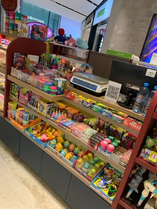 Quiosque de balas, goloseimas e  balões 