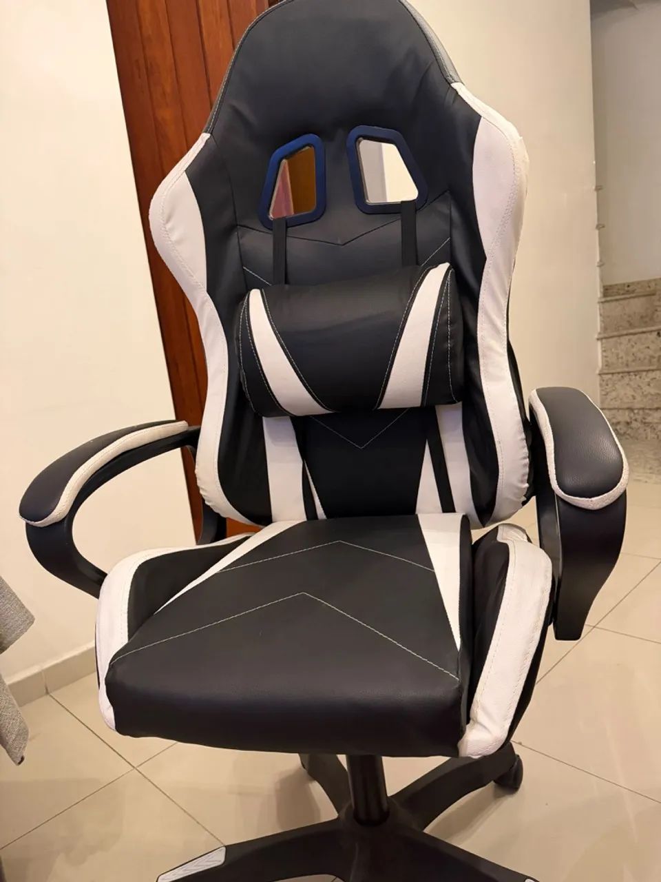 Cadeira gamer de couro 