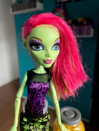 Boneca Monster High Venus McFlytrap - Usada - Foto 2
