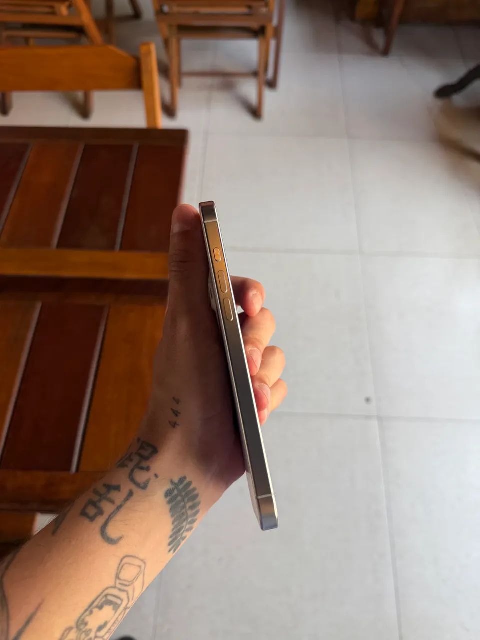 iPhone 16 Pro Max 256GB Titânio Branco - Foto 4