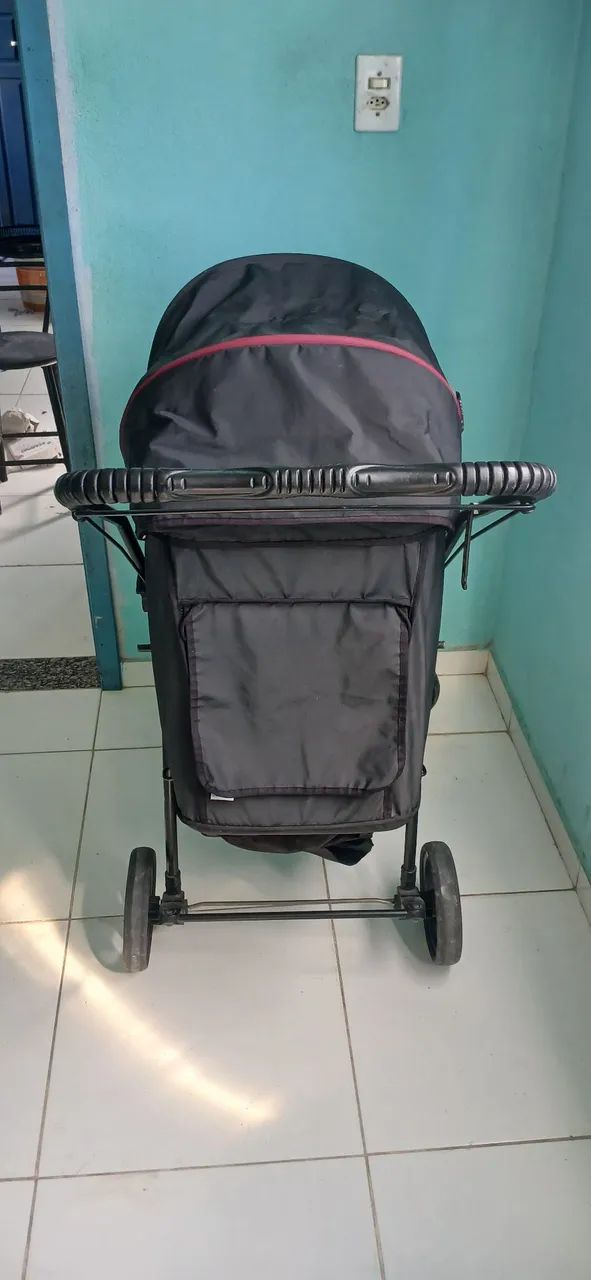 Carrinho de bebê seminovo em otimo estado. - Foto 2