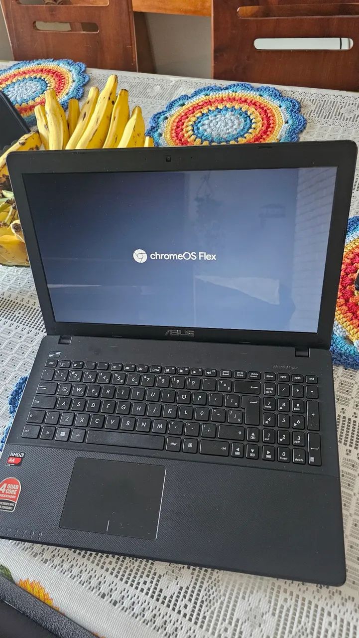 Botebook Asus Amd A4 quadcore