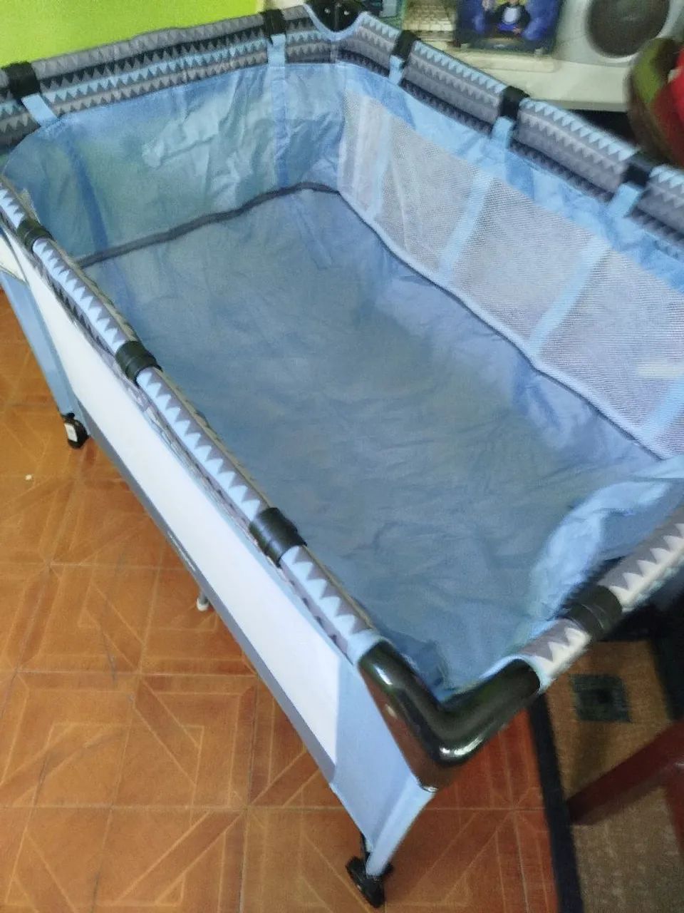Berço cercado NOVO zero na caixa com colchão NOVO TB... Cuida - Foto 3
