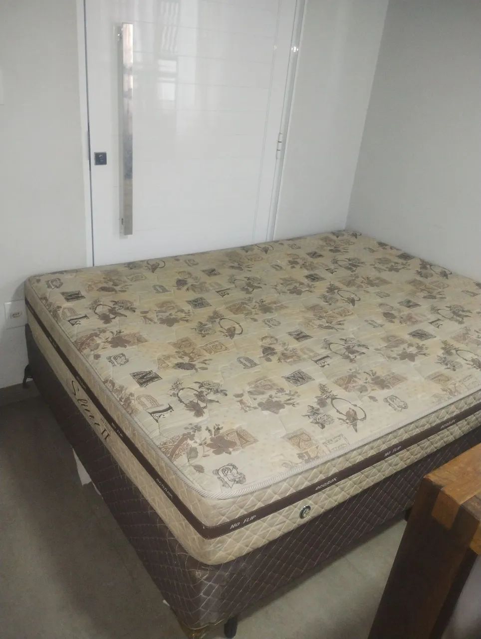 Cama box casal 