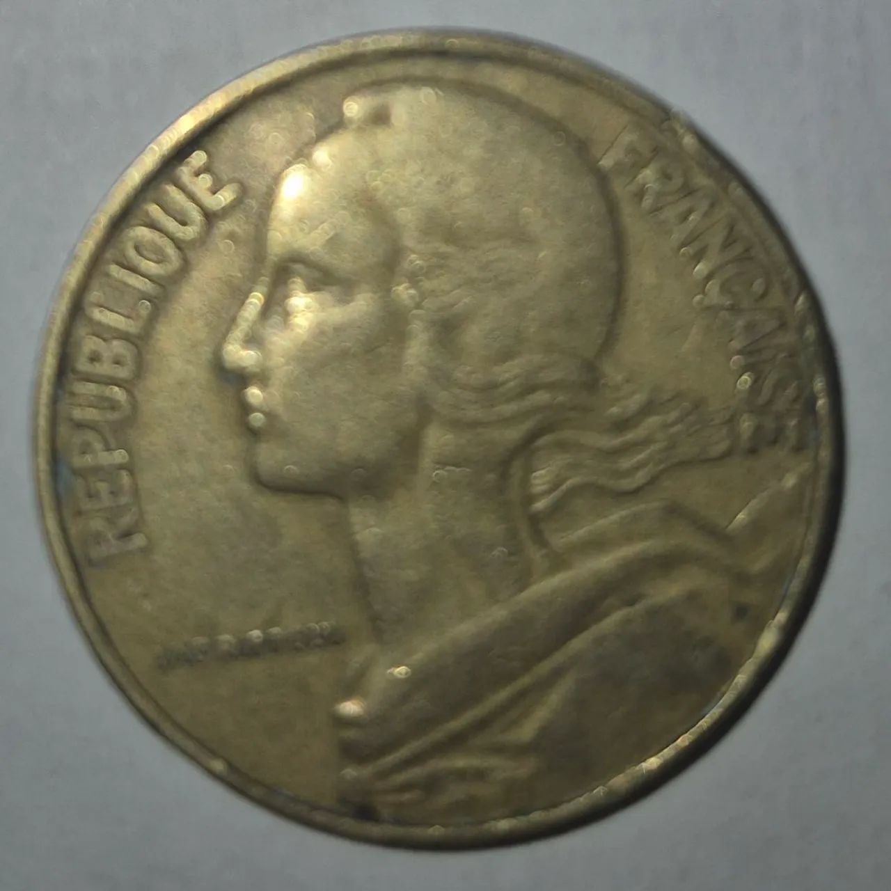 linda moeda da França de 20 centavos de 1964
