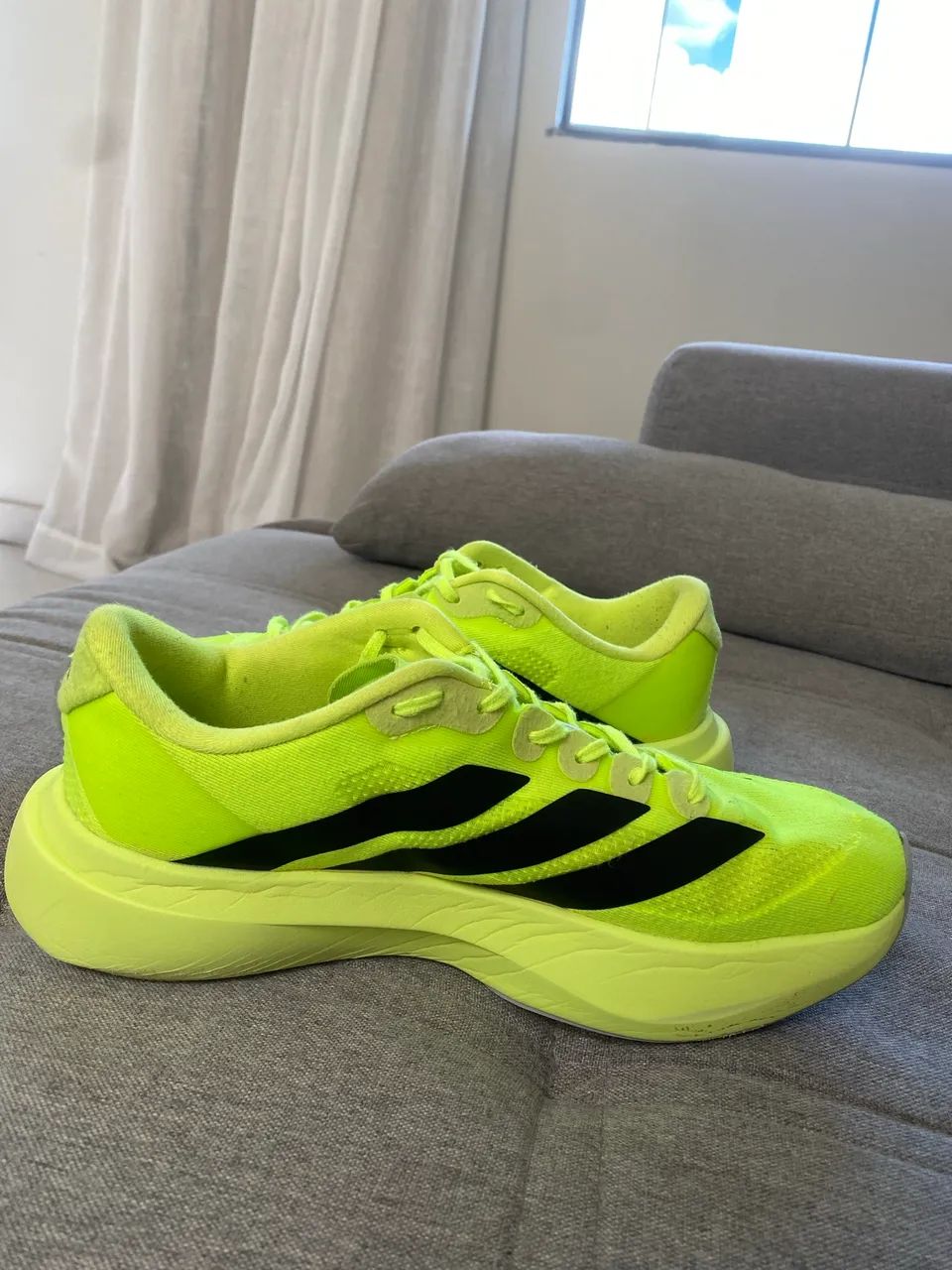 Adidas Evo Sl vendo ou troco por tamanho 44, aceito driver RC - Foto 3