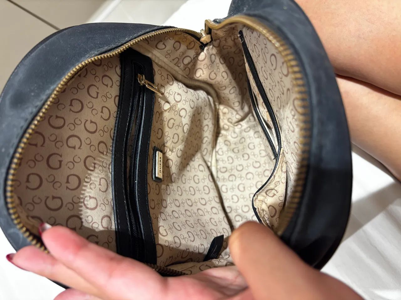 Mochila Original Guess - Preta | Excelente Estado - Foto 4