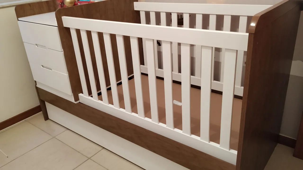 Berço 3 em 1 com cama auxiliar  - Foto 2