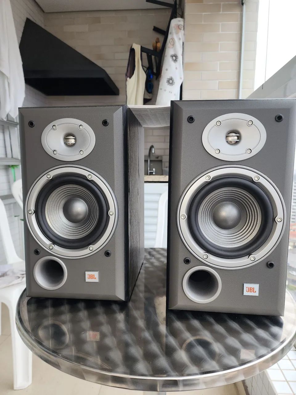 CAIXAS ACÚSTICAS JBL E30 NORTHRIDGE SERIES