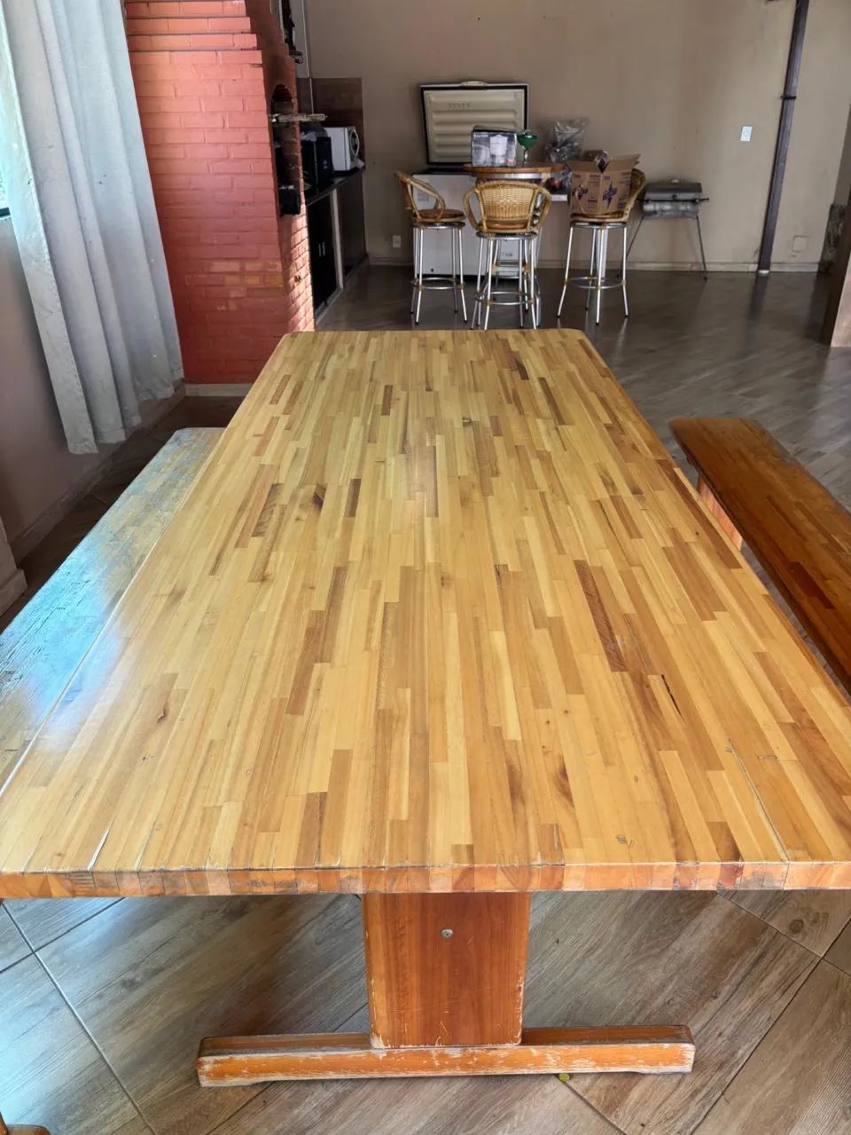 Mesa 2,15m 100% madeira com 4 bancos - Foto 3