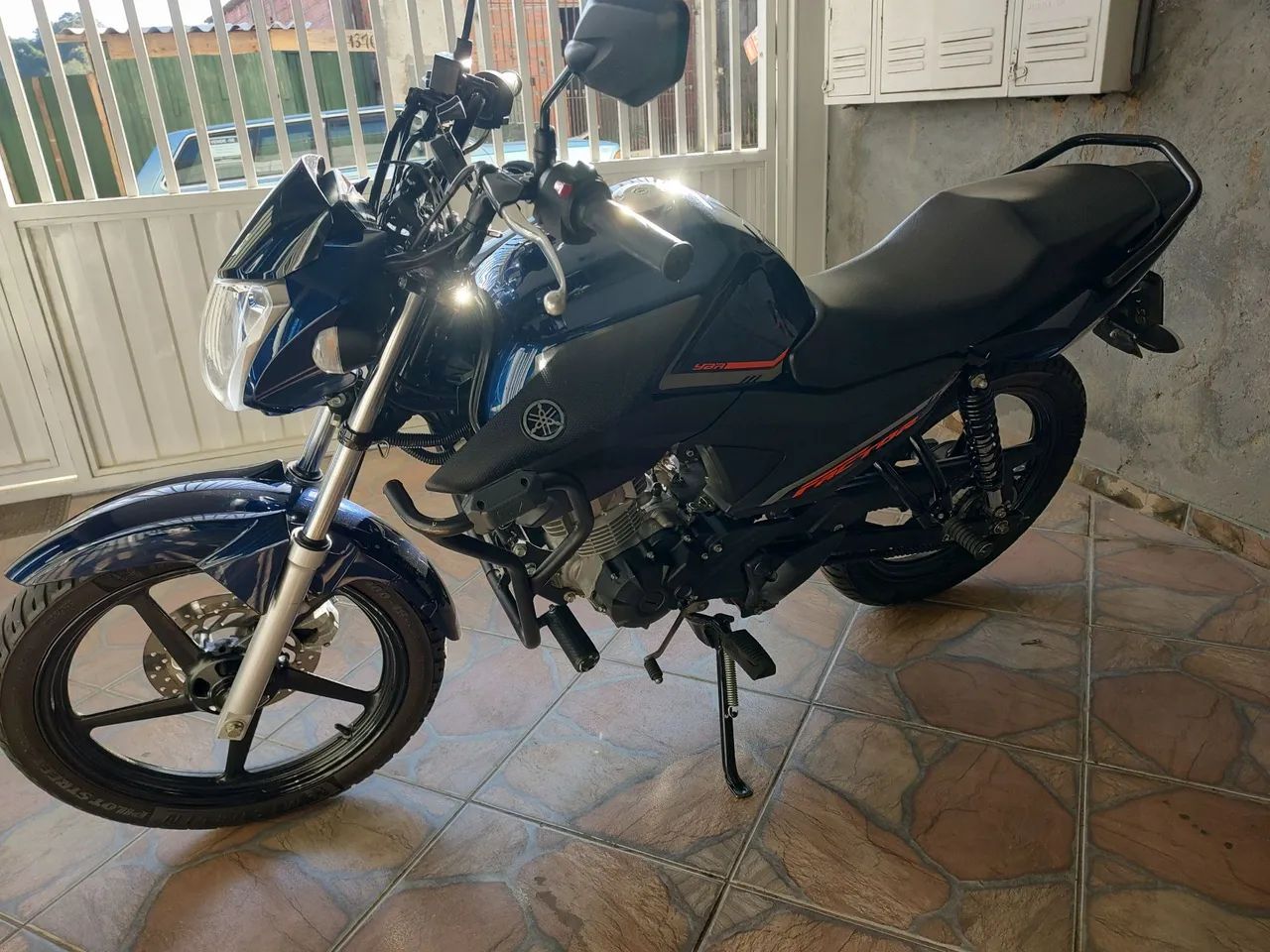 Factor 150 ED - Motocicleta de Garagem  - Foto 4