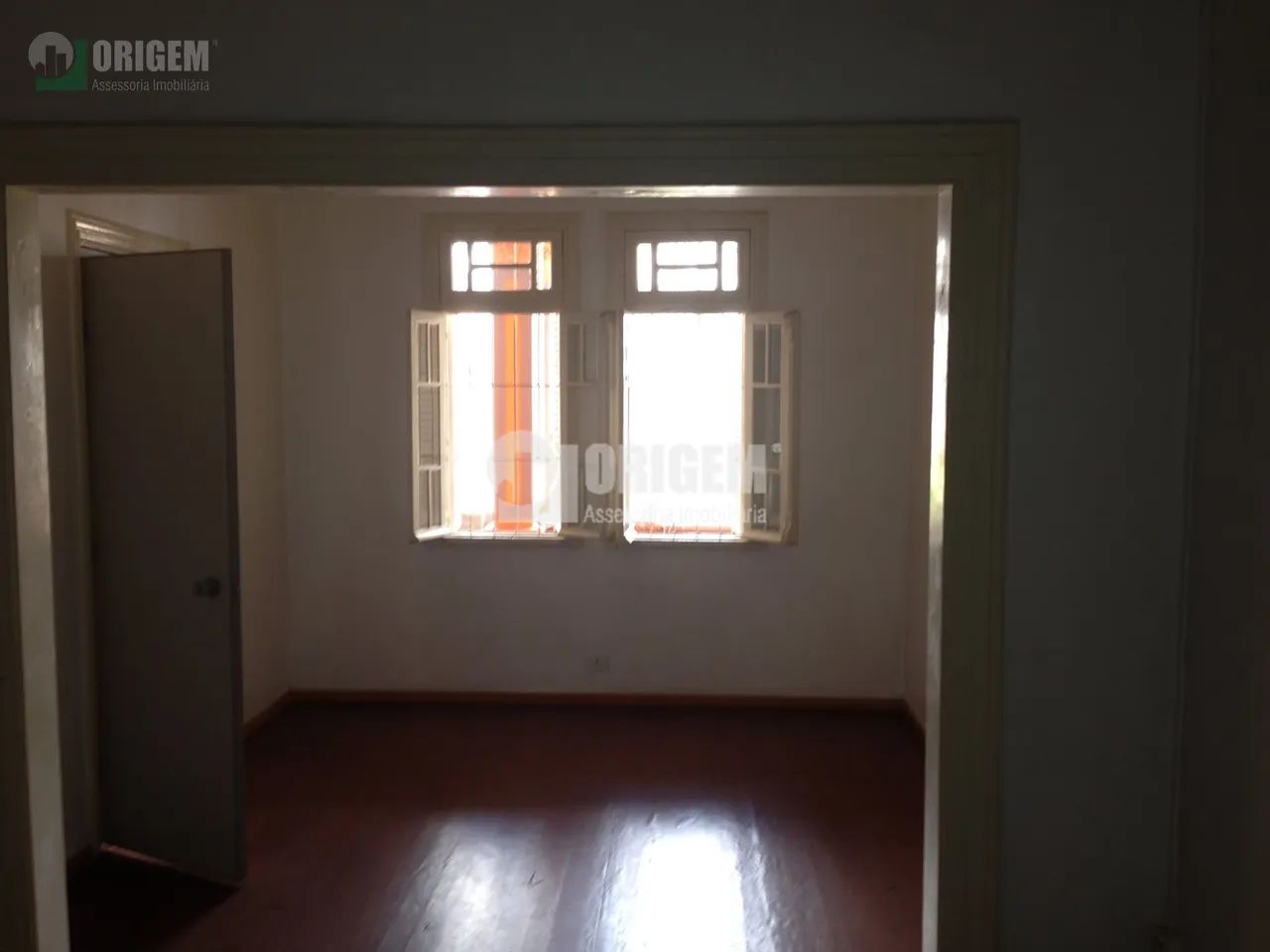 Casa Comercial em estilo clássico - Foto 5