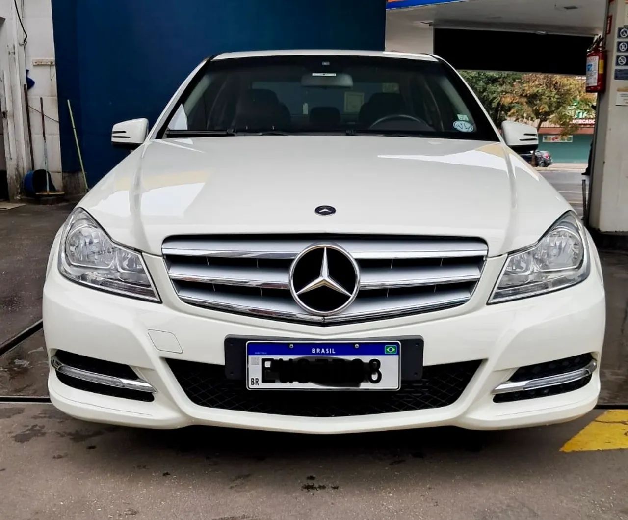 Mercedes-Benz C-180 CGI Classic 1.8 16V 156cv Aut. 2012