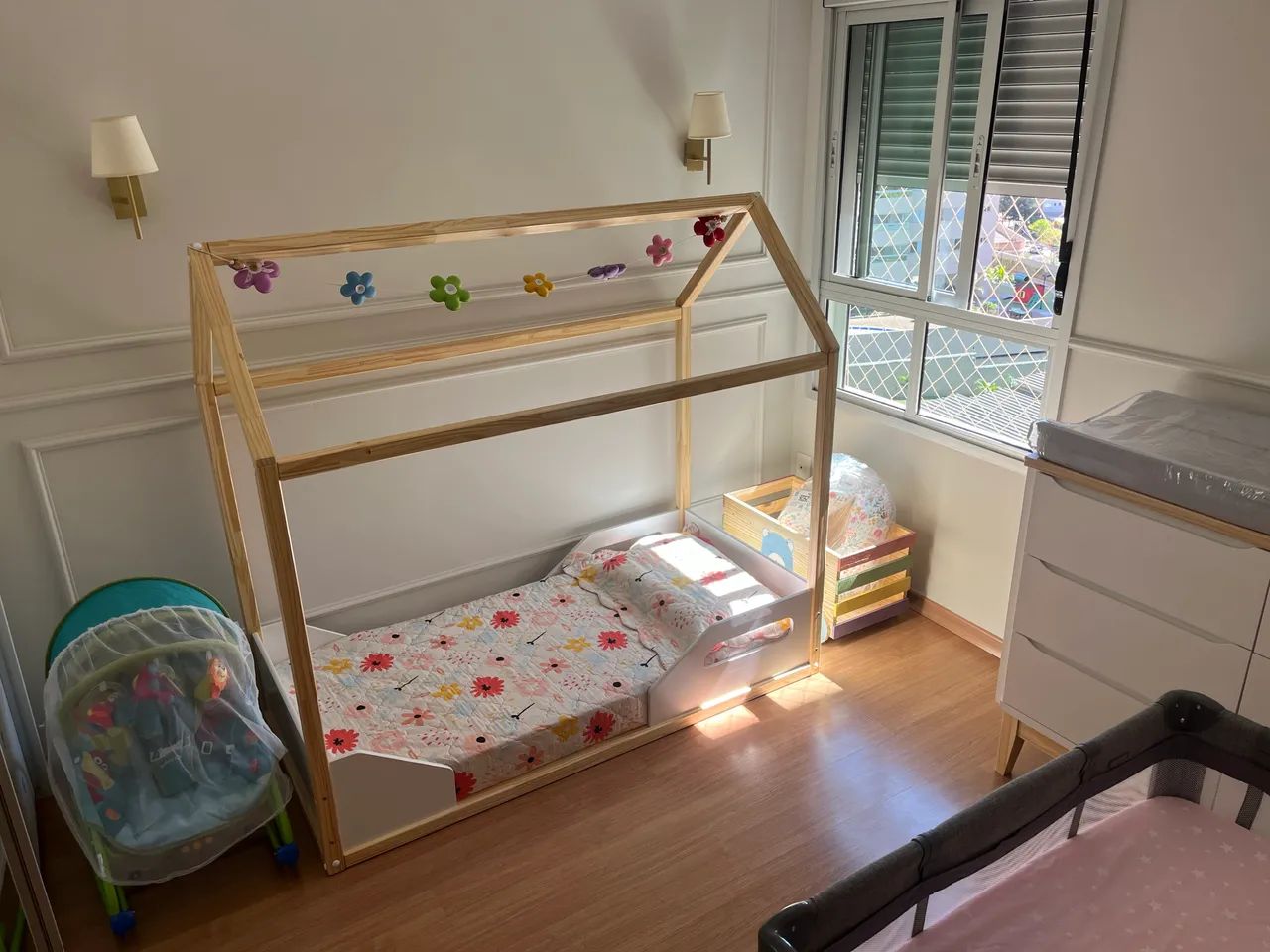 Mini cama infantil Montessori - OPORTUNIDADE