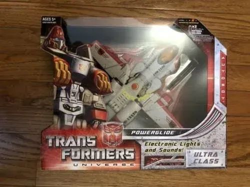Transformers Universe Powerglide