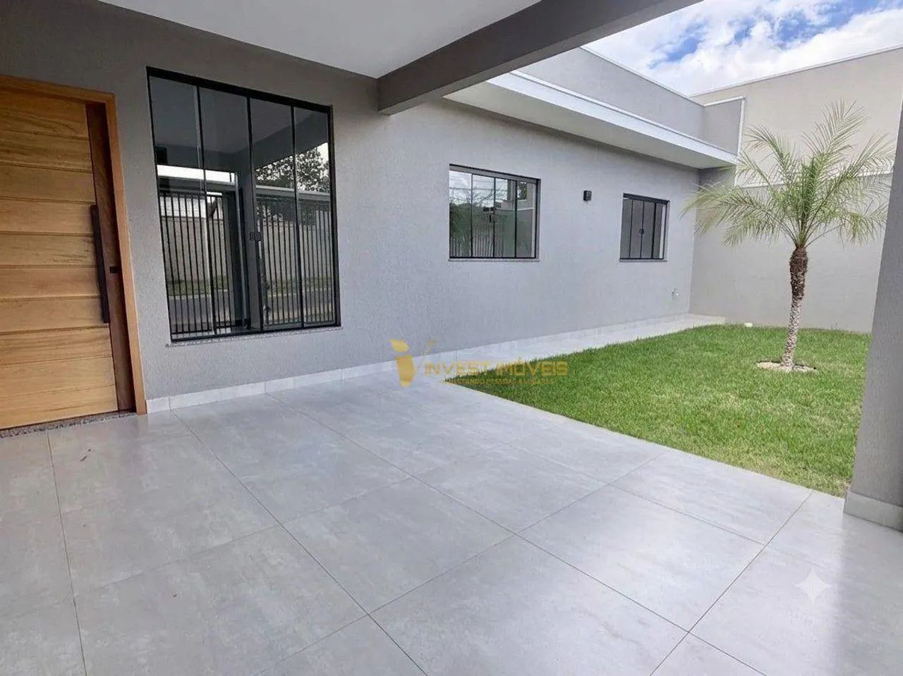 Casa nova à venda na zona leste