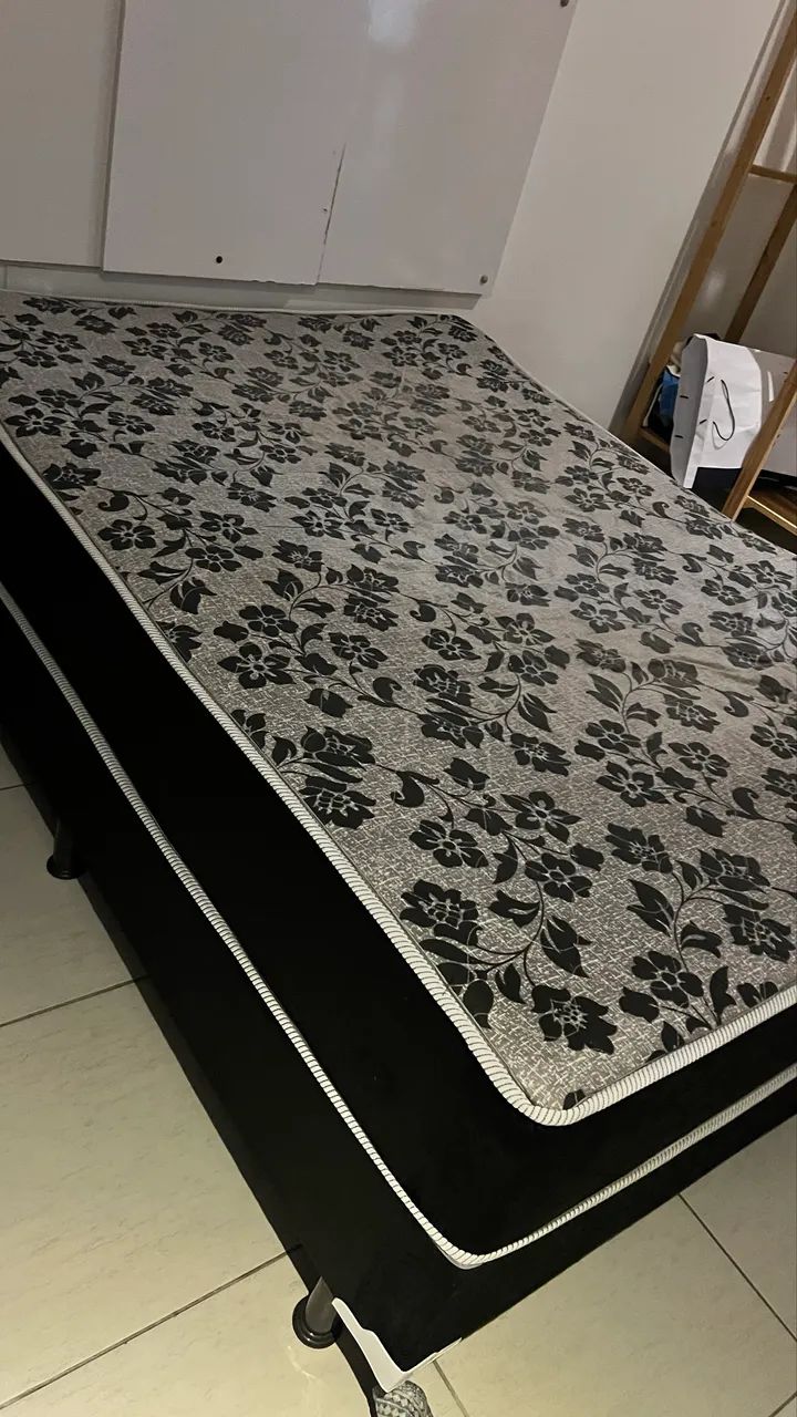 Vendo cama casal em perfeito estado  - Foto 2