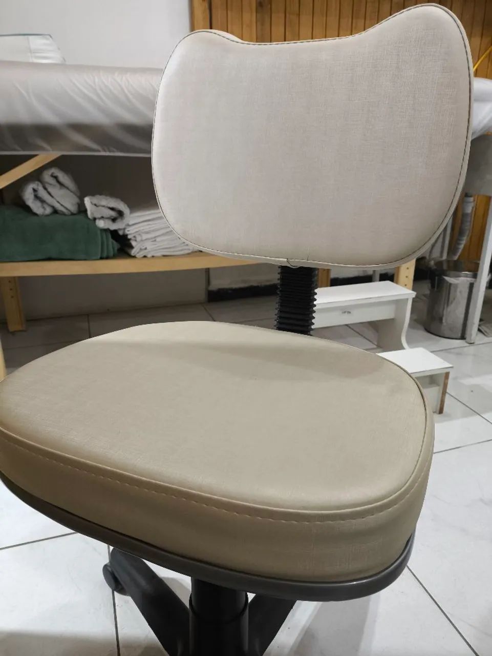 Mocho para salão  - Foto 3