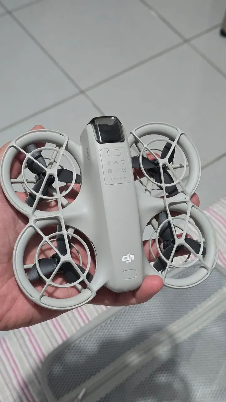 Drone Dji Neo + combo Fly More - Foto 2