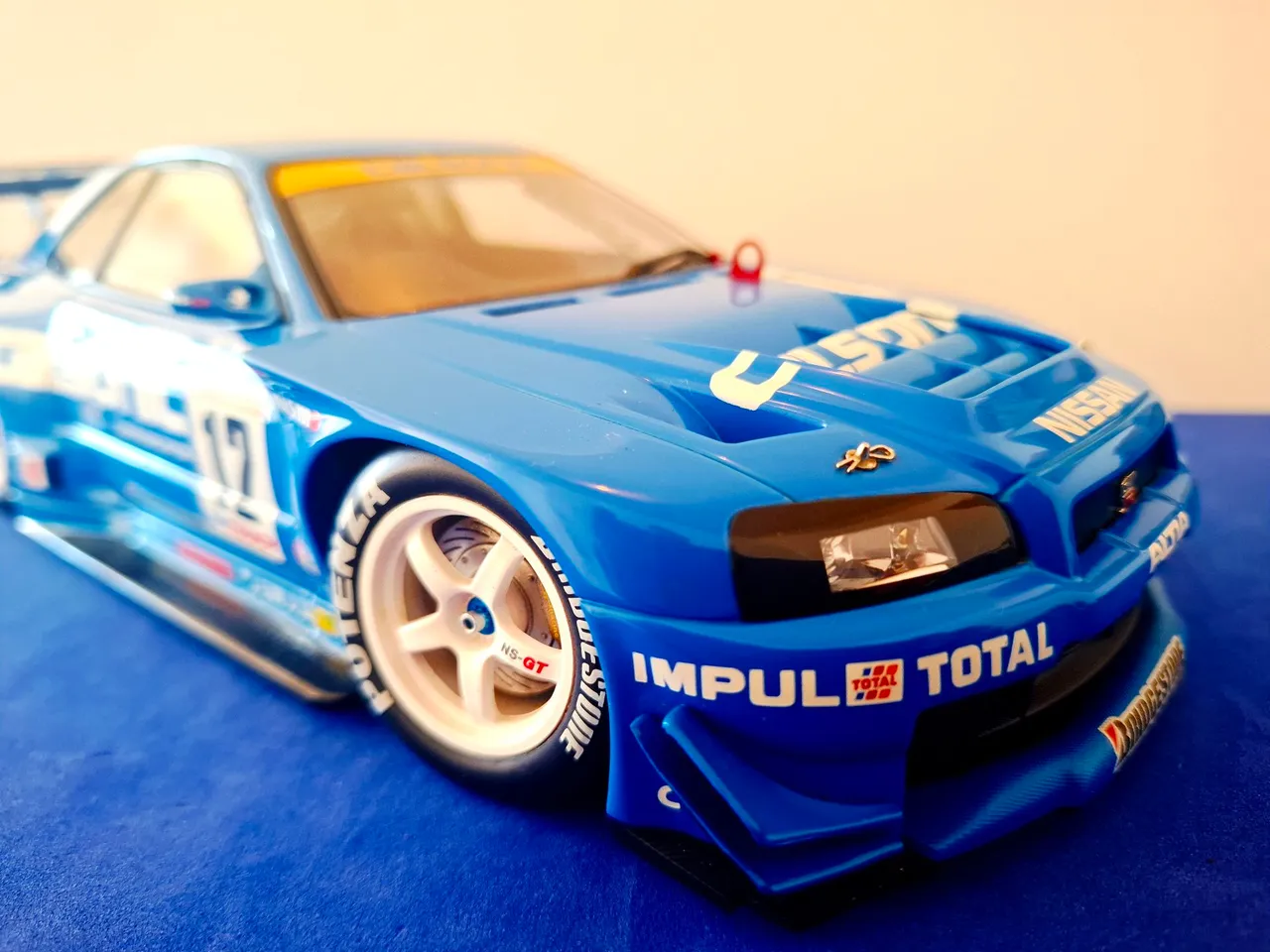 1:18 miniatura Cadillac CTS-V raríssimo! kyosho autoart norev