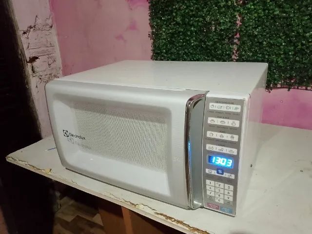 Microondas Eletrolux 34 litros  - Foto 2