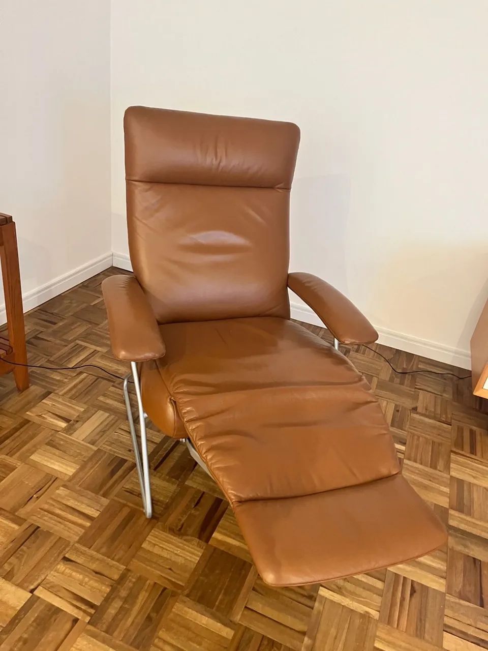 Poltrona Reclinável Couro Lafer