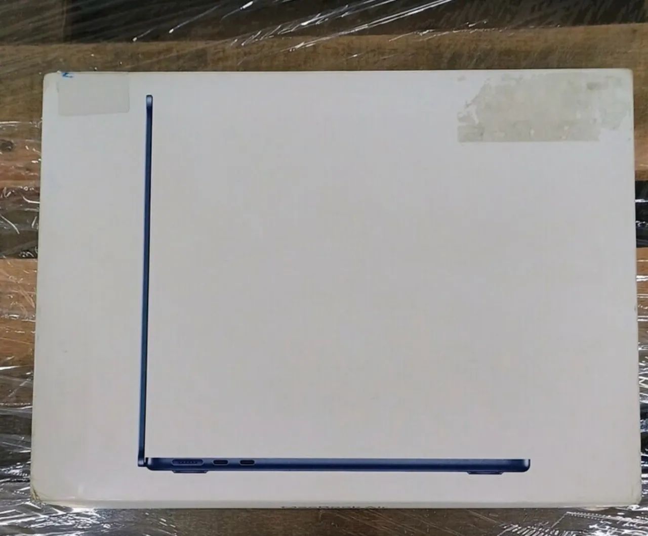 Mac book m2 menos q a metade do preço nunca usado esse entregas somente em Sp  - Foto 2